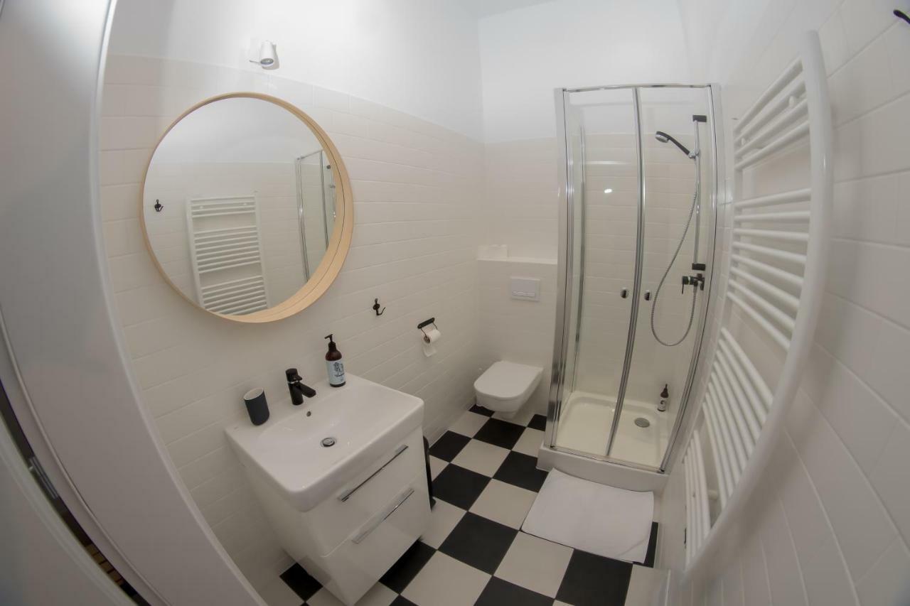 Palac I Folwark Brzeznica Brzeznica  Extérieur photo