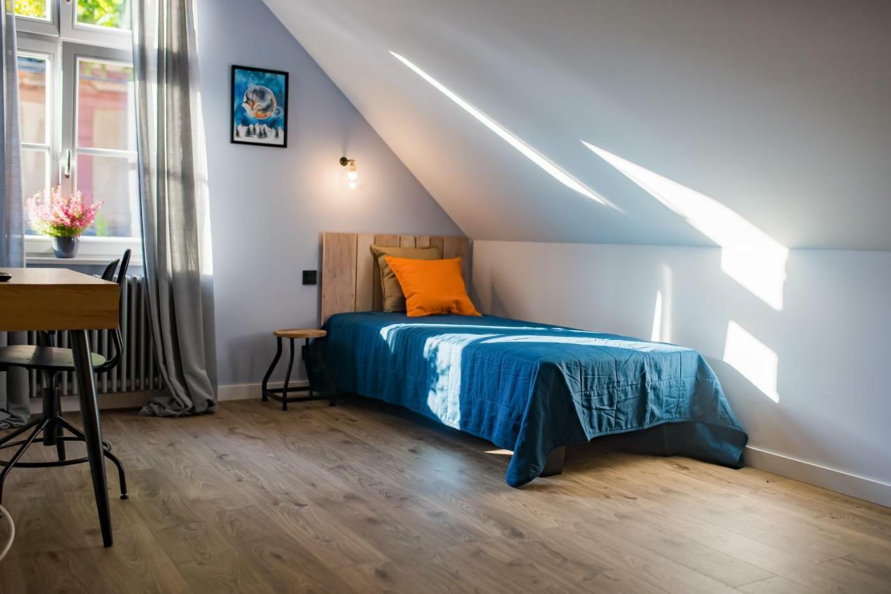 Palac I Folwark Brzeznica Brzeznica  Extérieur photo